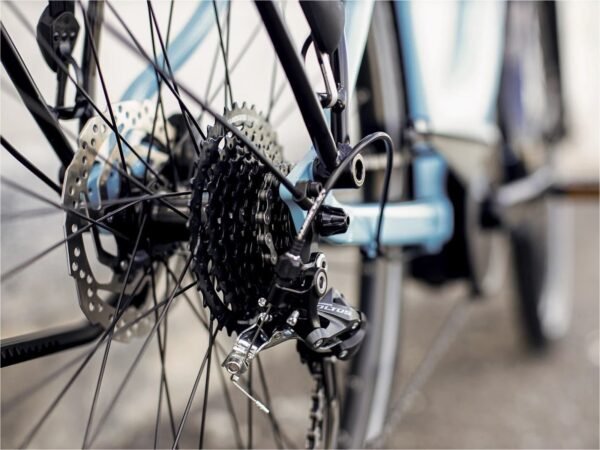 Vélo de Ville Électrique Trek Verve+ 2 Lowstep Bosch 400Wh Shimano Altus 9V Azure – Image 5